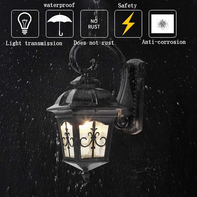 Traditional Outdoor Lantern Wall Light (Die-Cast Aluminium)